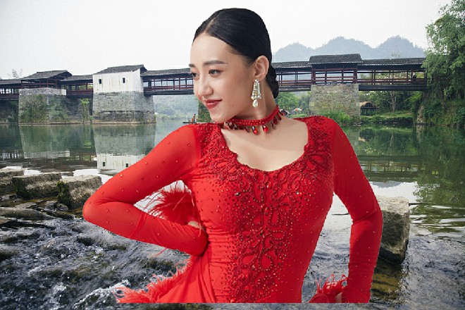 Spop愣了愣,“有什么事情吗?是不是动画工作室,遇到什么困难了,资金不够?