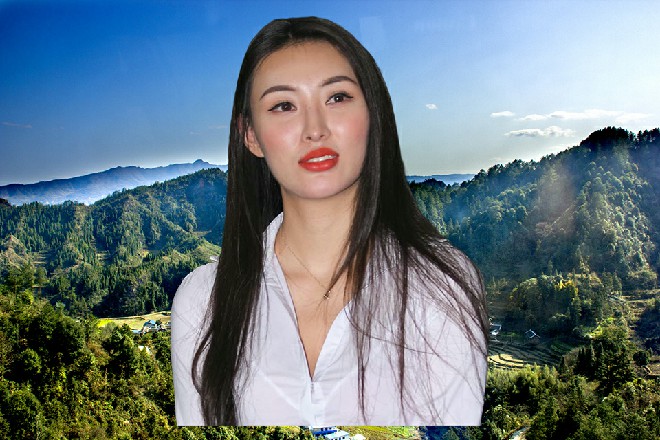 他明明没有这个想法,分明是维拉“强行安排,让他充当电影的重要角色。