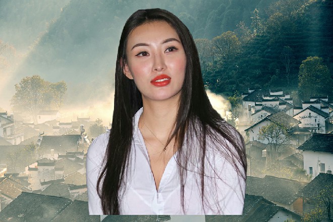 所以哪怕白芄兰以前,经常拍地下电影,但是在圈子之中,也有一些名声。