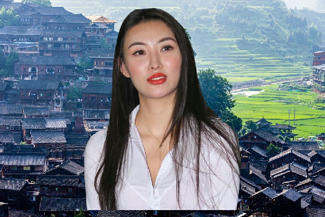 高雯清冷的目光,浮现一抹异色,“原来真的是你,我还以为认错人了呢。
