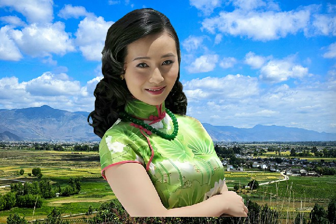 小关等人怒目而视,想回敬对方。但是维拉没开口,他们又不好越俎代庖。