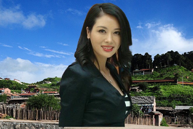 因为这时候,她的目光一转,发现在庙宇大殿内,似乎有几具棺材,阴森恐怖。