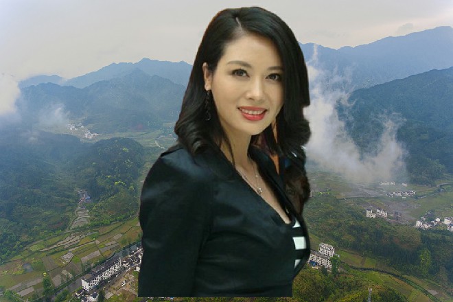 小关等人怒目而视，想回敬对方。但是维拉没开口，他们又不好越俎代庖。
