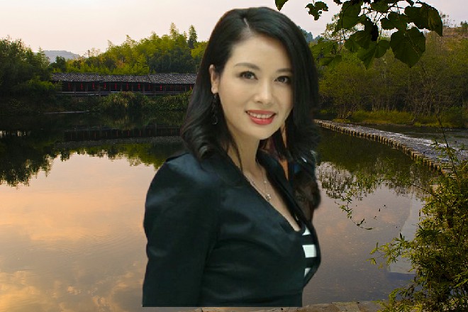 云月白问道：“总部是希望，在《超体3》宣传的时候，不接受青红文化公司的订单？