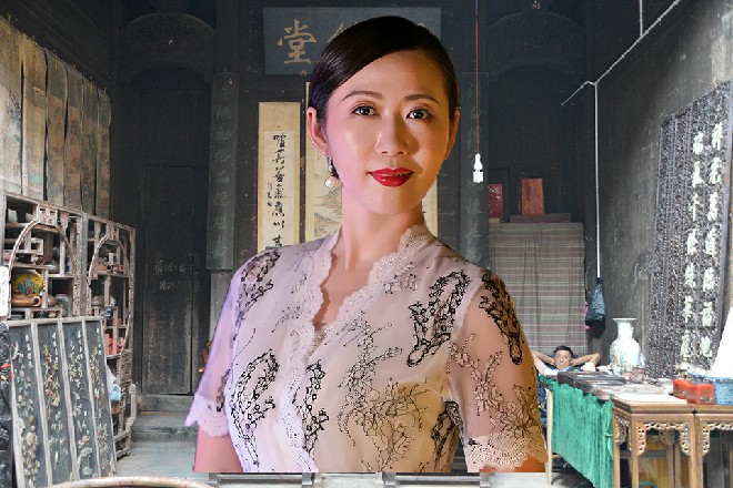 “大狸,不要固执,你不是说,有青红杨总的电话吗?给她打过去,问一问情况呀。