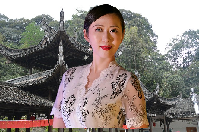 JM假面古怪的眼神,也让张煌有所误会。他觉得JM假面,应该清楚了娱乐圈的真实。