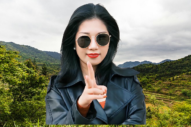 怎么形容词,这么文艺。有记者不假思索问道:“绝对舞力,你是不是要转型,拍艺术片?