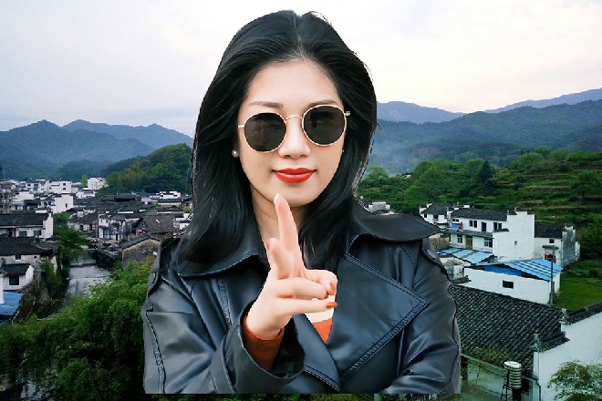 每天只睡四五个小时,三个月来……只有演员请假,他这个导演从来没有离开过剧组。