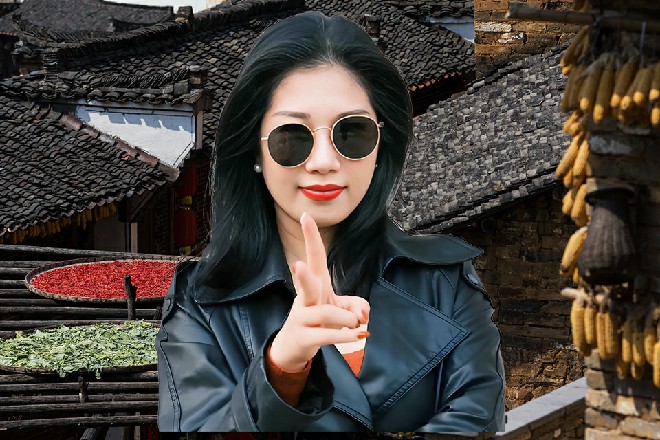 但是他的速度太慢了,来不及行动。那人已经走了进来,两人打了个照面,四目相对。
