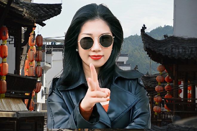 作为国际巨星,颜安青也是评审团成员。而且还是核心成员,有投票权的几个人之一。