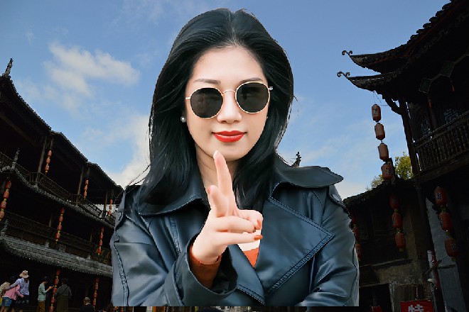 为了孩子前途,“张博的父亲,只能颤着手掌,眼神暗淡,无奈地屈服总督淫威之下。