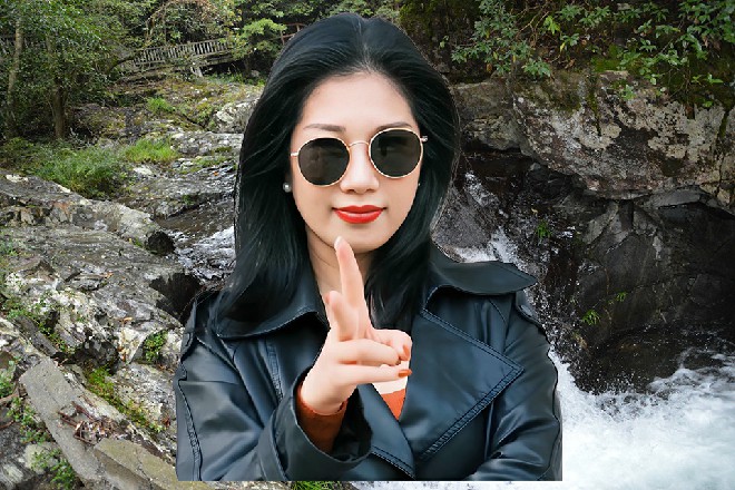 “我更愿意看到的是潇洒绝伦,才华横溢,在总督府中大出风头,抱得美人归的张博。