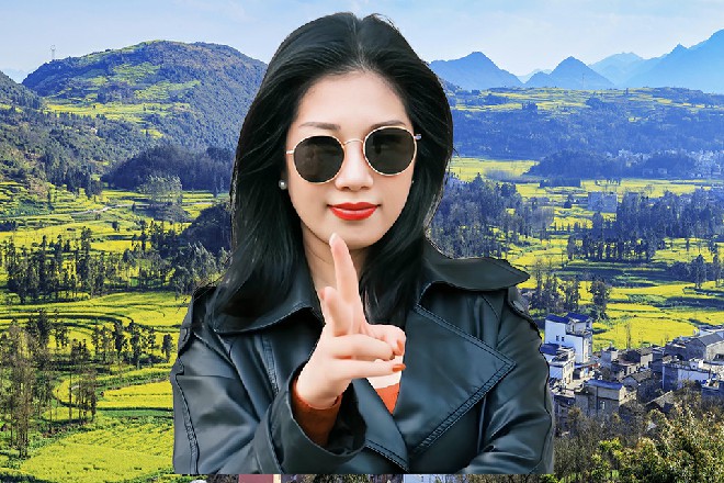 反正他就是觉得不爽,“两个大明星,不遗余力地捧她,也不知道她是什么背景。