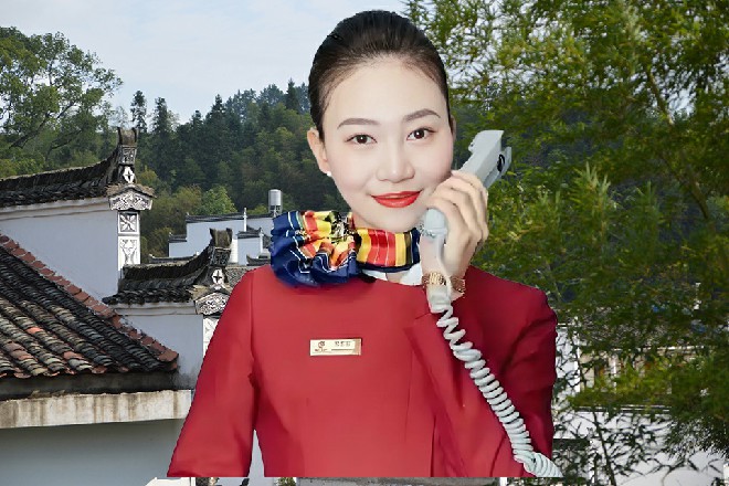 艺术指导一愣,旋即惊醒,拍了拍额头,回头叫道:“快,道具,拿一朵珠花来。