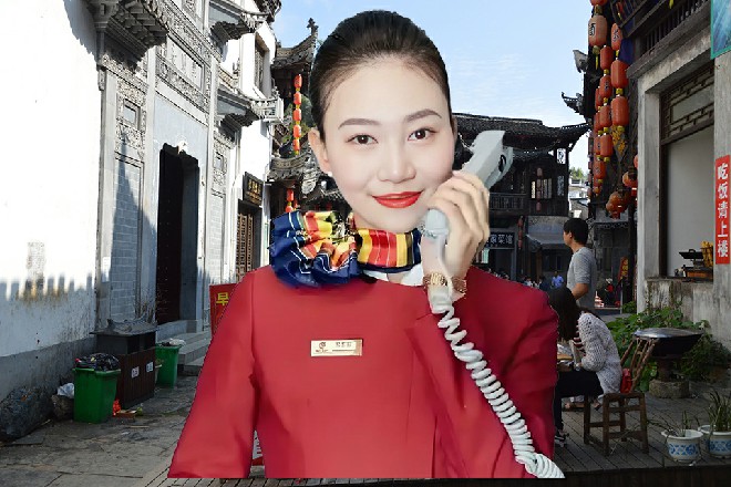 “青红文化公司,是不是对我们家叶子太苛刻了,都不安排什么好资源。