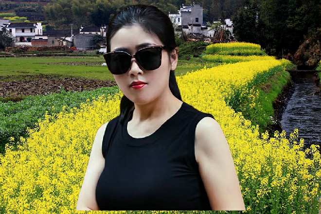 许青柠笑得花枝乱颤,再也保持不住瑜伽姿势,咣当倒地,然后一只纤白小手抄起手机。
