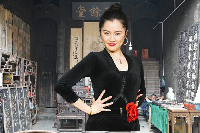 其他人一看,哇,都是妹子。原本已经打了一半的字,立即全部消除,另外再打……