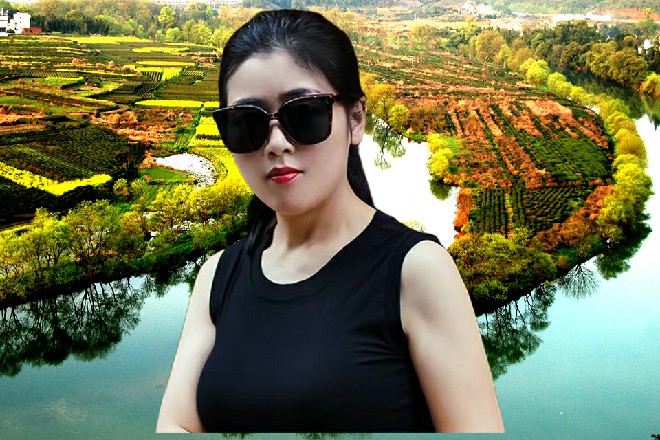 一番例行公事的寒暄，一帮记者也懂事，拿了红包，没急于挑事，而是安静走完流程。