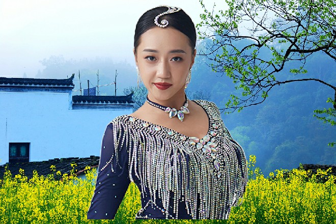 导演费,一个亿不行,就砸两个亿……这个世界上,多数人抗拒不了,金钱的“压迫。