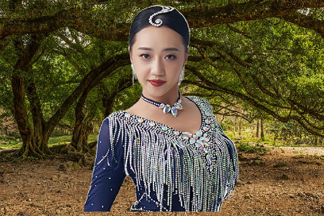 山海、奔腾、洪天娱乐,三家联手主投。然后再汇聚了,行业之中最尖端的设备、人才。