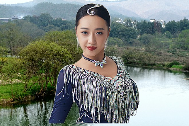 有本事的，你拉朋友一把，让他也跟着发达，看他能不能融入所谓的高端圈子。