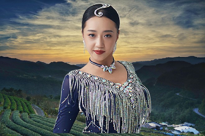 许青柠翻了个妩媚的大白眼。不过她终究没再追问下去,毕竟有些答案,她心里也通透。
