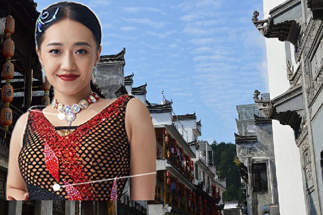 要知道昨天晚上,他们还在异国他乡,接受粉丝的顶礼膜拜,享受至高的礼遇。