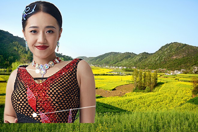 在这段时间,他之前录制的节目,在电视上播放着,所以他的粉丝没察觉到异常。