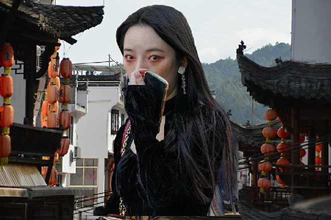 “看上面的意思，就是想拍一部，既突出国内特色，又可以流行全世界的电影。