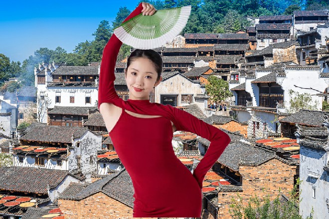 “所以现在的情况是，莫怀宣想趁机上位摘桃子么？维拉也有几分感叹。