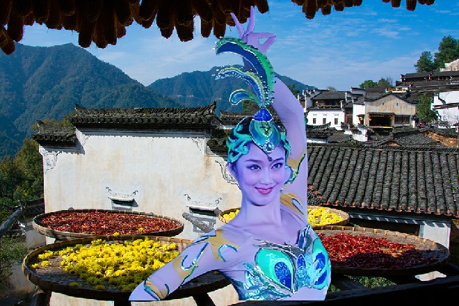 普通的观众,怎么可能看出那么多的门道来?他们只会觉得,开场几分钟了,主角呢?