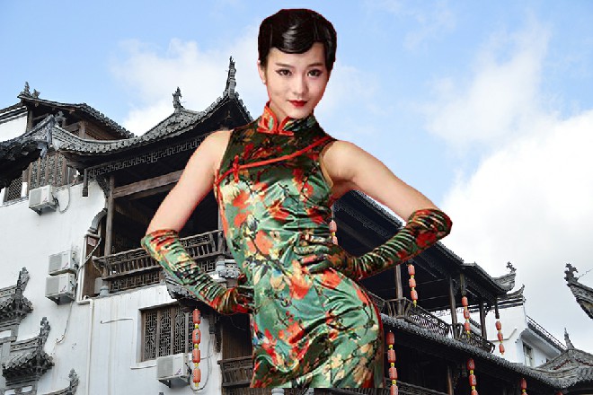 与此同时，大大小小媒体记者，涌到了青红文化公司，要采访维拉与余念。