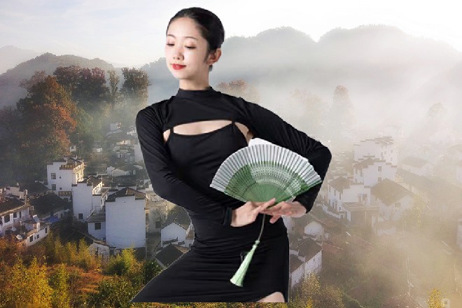 一些人手足无措,他们觉得还不如住发行方安排的酒店算了,这样起码自在一些。