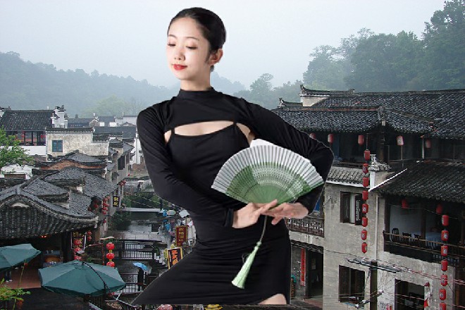 幽静的环境,还真有几分空灵禅味。不过这个韵味,进入了大堂之后,就淡了七八分。