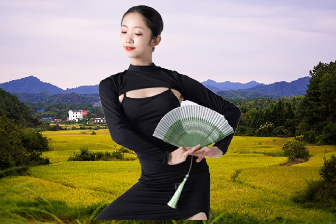 崔吉得意笑道:“看,老余也怕了,毕竟洛导跳票次数太多,连他也不抱什么期待了。