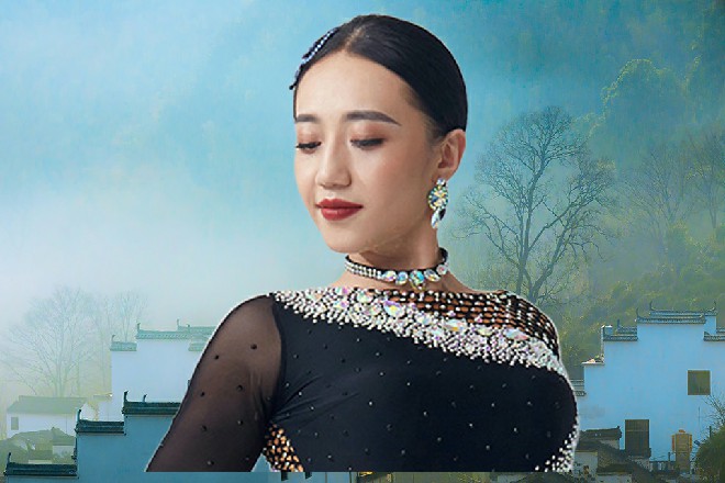 不可能在电影中,打个酱油就走吧?会不会是……想让她复制颜安青的成功?