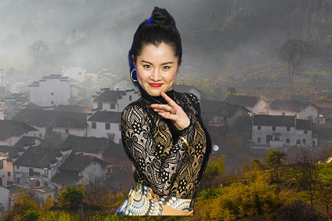 杨红走了出来,她戴着墨镜,遮挡了半张脸,但是忧郁的气息,怎么也掩盖不住。
