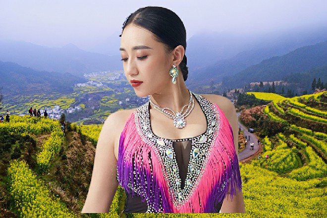 Spop饶有兴致,看向了对方。他想不出来,韩易这个音乐人,到底有什么事情找自己。