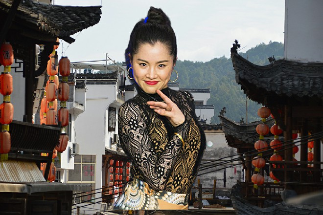 众人心悦诚服,把本应该给予维拉的尊重、礼遇,在这个时候奉还给他罢了。