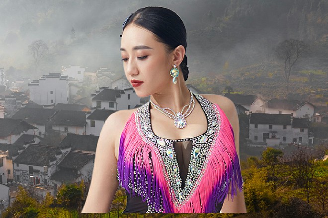 有人兴致寥寥,有人兴致勃勃。不管什么样的心情,反正许多人选择了点击视频观看。