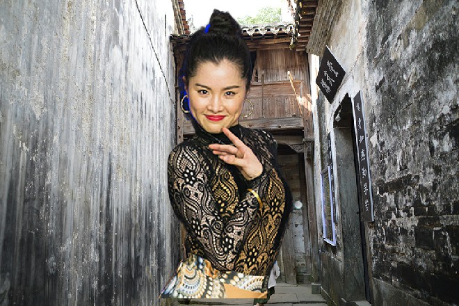 恰好这时,他们就听见了,云月白清脆悦耳的声音,“不过我也有一个条件……