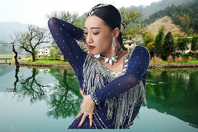 但是没想到，大半年时间过去。Spop腾飞之势，不可阻挡。不仅是演员，还是导演。