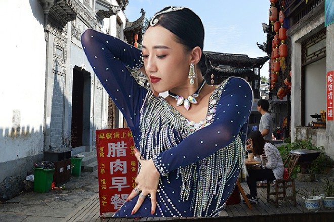 哪怕拍完了他在电影中的戏份,外面有人花天价邀请他参演别的片子,他始终不为所动。