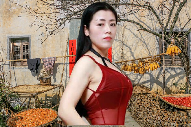 在主持人鼓掌的时候,Spop连忙制止,“过了,过了,蓬荜生辉这个词,不贴切。