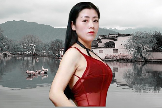 声音之大,分贝之高,连在隔了几里之外的高楼大厦办公室,都清晰可闻。